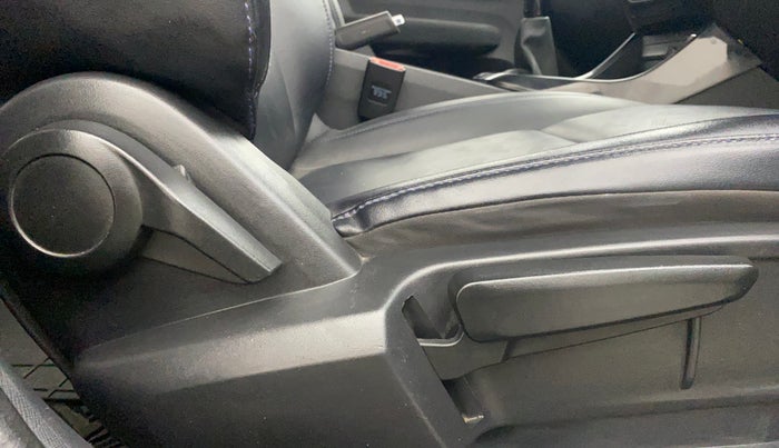 2022 Tata ALTROZ XZ PLUS PETROL DARK EDITION, Petrol, Manual, 80,230 km, Driver Side Adjustment Panel