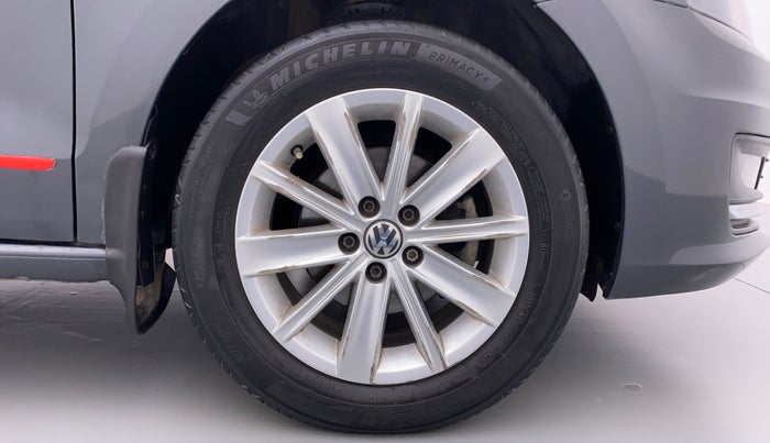 2018 Volkswagen Vento 1.2 TSI HIGHLINE PLUS AT, Petrol, Automatic, 92,699 km, Right Front Wheel