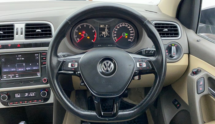 2018 Volkswagen Vento 1.2 TSI HIGHLINE PLUS AT, Petrol, Automatic, 92,699 km, Steering Wheel Close Up
