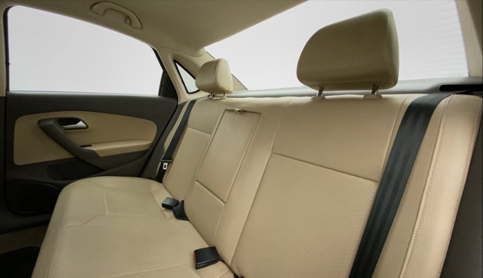 2018 Volkswagen Vento 1.2 TSI HIGHLINE PLUS AT, Petrol, Automatic, 92,699 km, Right Side Rear Door Cabin