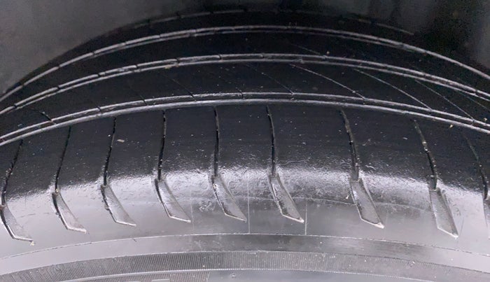 2018 Volkswagen Vento 1.2 TSI HIGHLINE PLUS AT, Petrol, Automatic, 92,699 km, Left Rear Tyre Tread