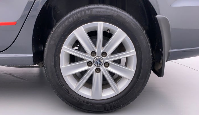 2018 Volkswagen Vento 1.2 TSI HIGHLINE PLUS AT, Petrol, Automatic, 92,699 km, Left Rear Wheel