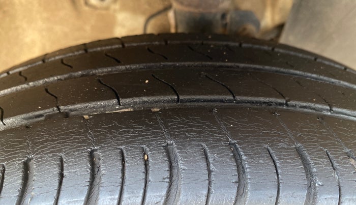 2022 Maruti New Wagon-R VXI CNG 1.0, CNG, Manual, 69,990 km, Right Front Tyre Tread