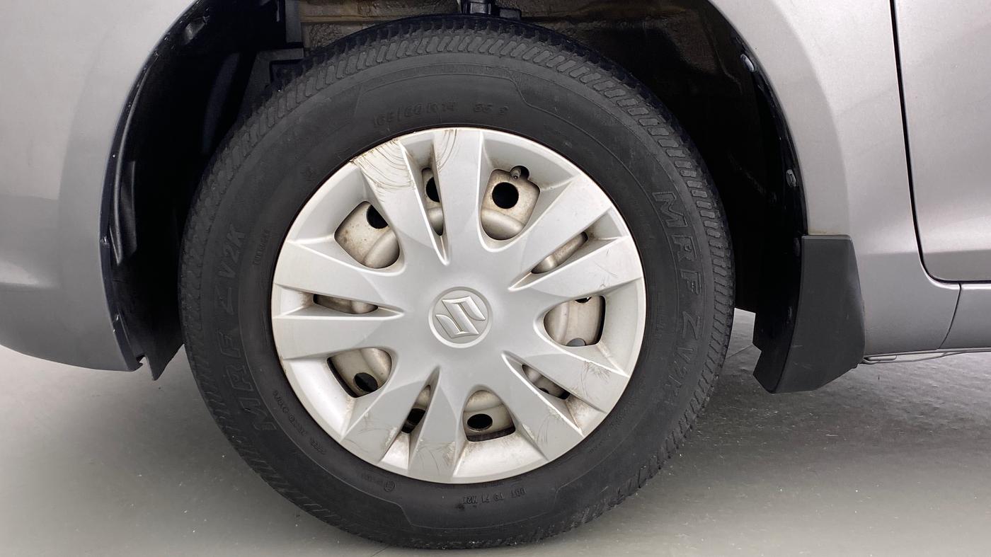 2014 Maruti Swift LXI D, Petrol, Manual, 52,370 km, Left Front Wheel