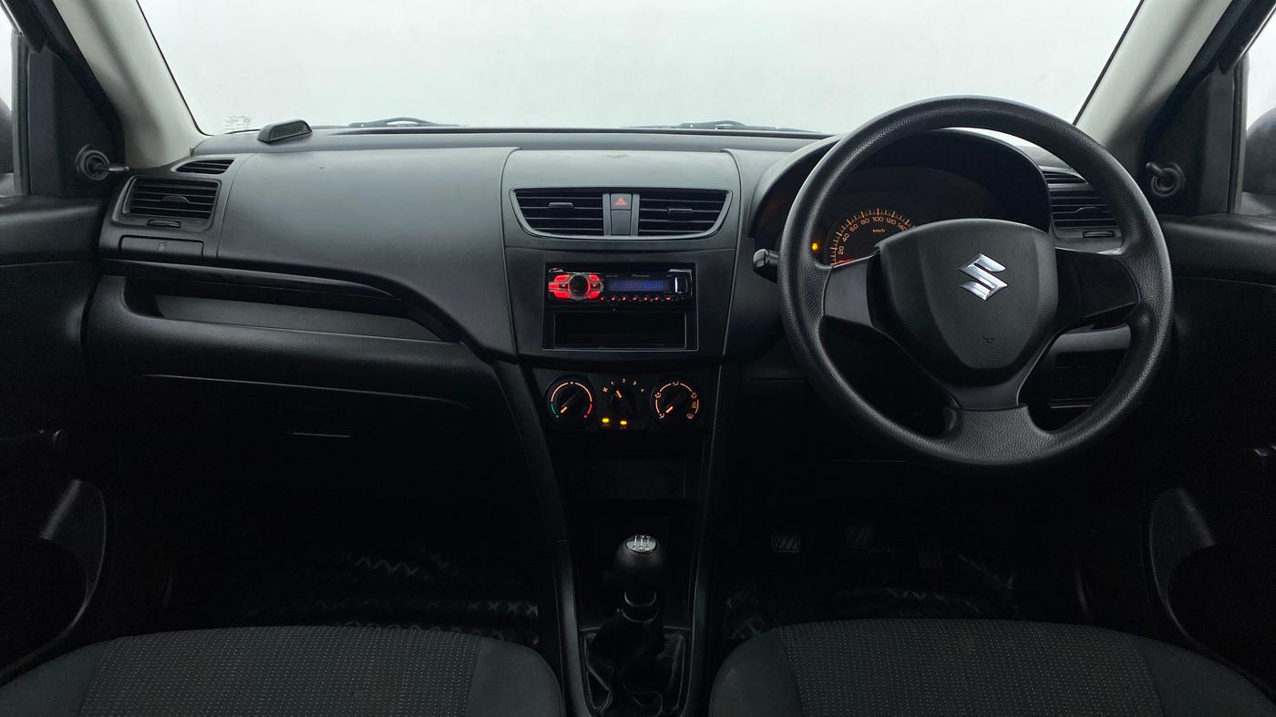 2014 Maruti Swift LXI D, Petrol, Manual, 52,370 km, Dashboard