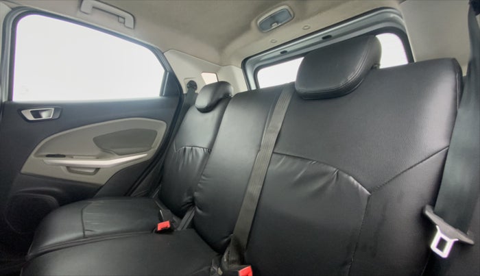 2015 Ford Ecosport 1.5 TREND TDCI, Diesel, Manual, 60,286 km, Right Side Rear Door Cabin