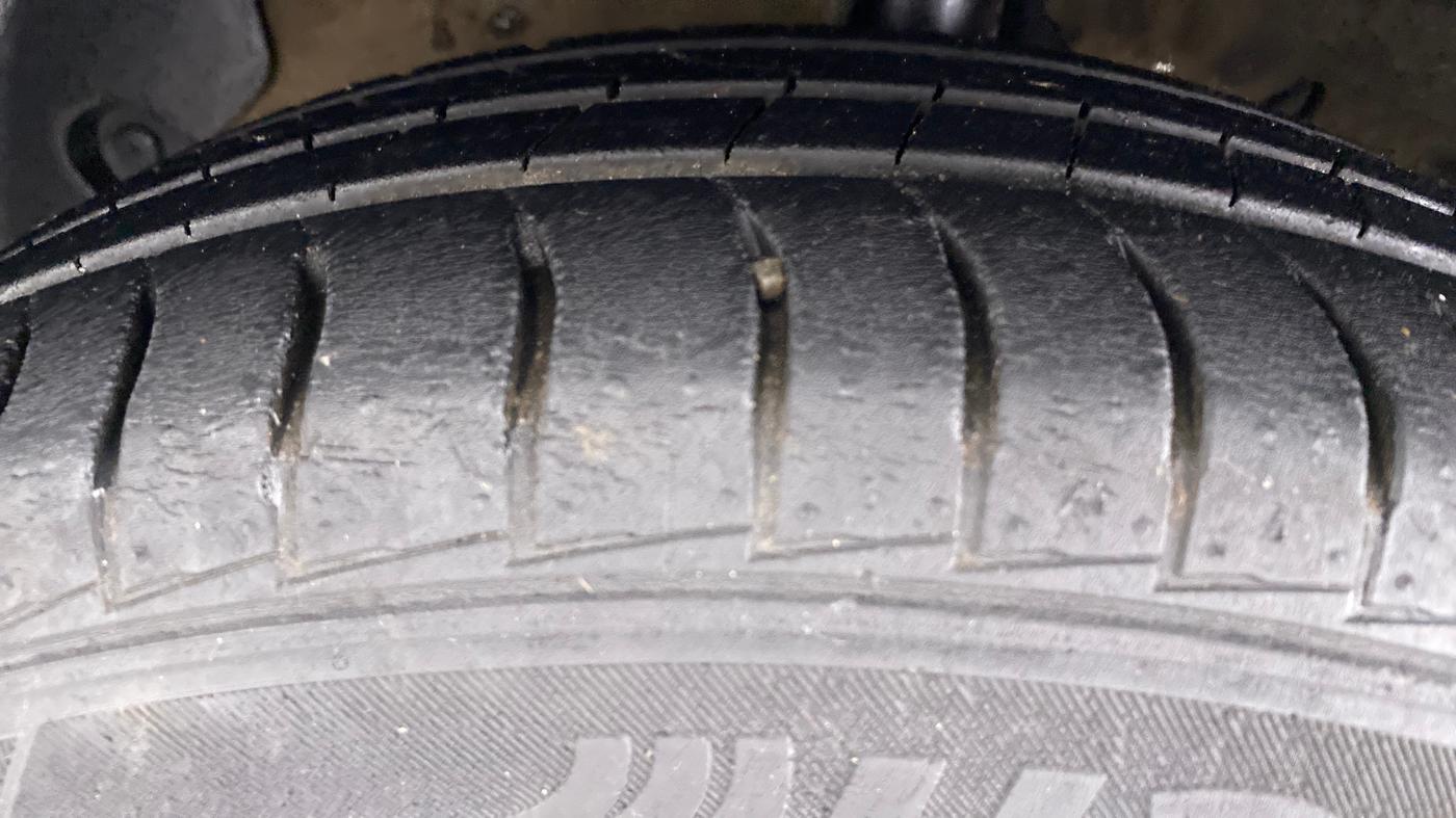 2019 Hyundai NEW SANTRO 1.1 SPORTS AMT, Petrol, Automatic, 7,554 km, Left Front Tyre Tread