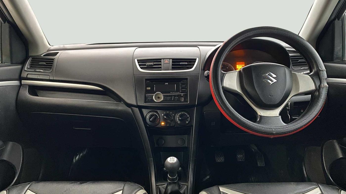 2014 Maruti Swift VDI, Diesel, Manual, 57,384 km, Dashboard