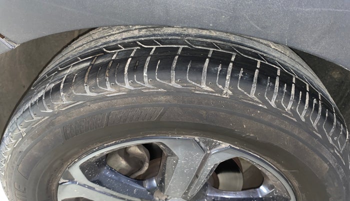 2023 Tata NEXON XZA PLUS LUX SUNROOF DARK DIESEL, Diesel, Automatic, 87,115 km, Left Front Tyre Tread