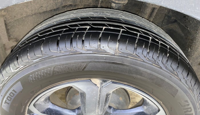 2023 Tata NEXON XZA PLUS LUX SUNROOF DARK DIESEL, Diesel, Automatic, 87,115 km, Left Rear Tyre Tread