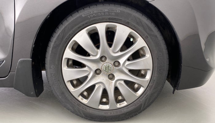 2016 Maruti Baleno ALPHA 1.2 K12, Petrol, Manual, 57,824 km, Right Front Wheel
