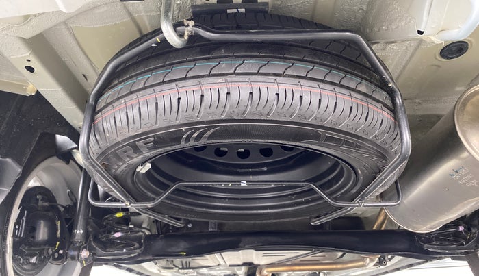 2022 Maruti XL6 ALPHA AT SHVS, Petrol, Automatic, 441 km, Spare Tyre