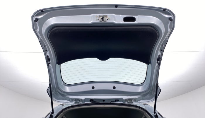 2022 Maruti XL6 ALPHA AT SHVS, Petrol, Automatic, 441 km, Boot Door Open