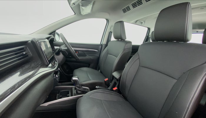 2022 Maruti XL6 ALPHA AT SHVS, Petrol, Automatic, 441 km, Right Side Front Door Cabin