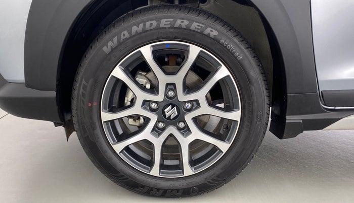 2022 Maruti XL6 ALPHA AT SHVS, Petrol, Automatic, 441 km, Left Front Wheel