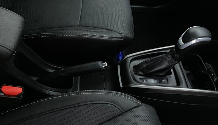 2022 Maruti XL6 ALPHA AT SHVS, Petrol, Automatic, 441 km, Gear Lever