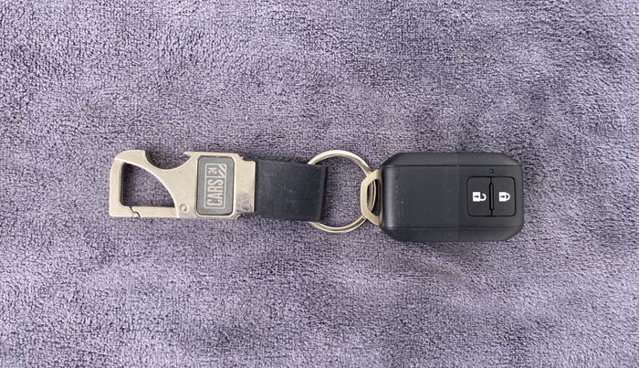 2022 Maruti XL6 ALPHA AT SHVS, Petrol, Automatic, 441 km, Key Close Up