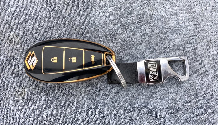 2014 Maruti Ciaz ZXI, Petrol, Manual, 81,456 km, Key Close Up