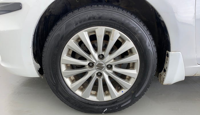 2014 Maruti Ciaz ZXI, Petrol, Manual, 81,456 km, Left Front Wheel