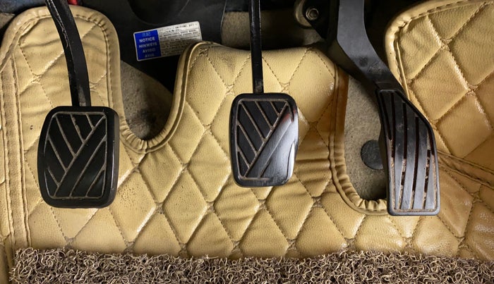 2014 Maruti Ciaz ZXI, Petrol, Manual, 81,456 km, Pedals