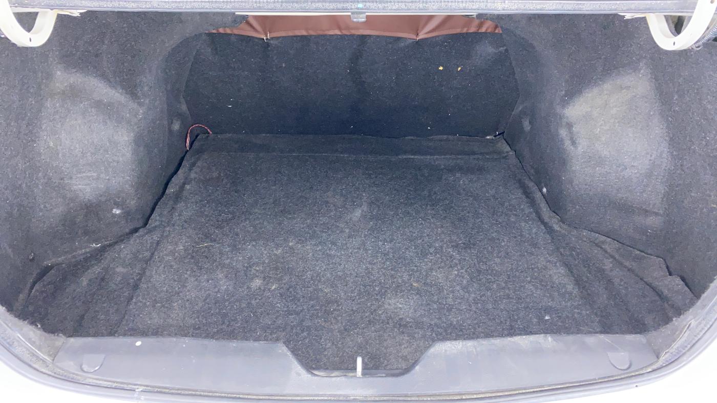 2014 Maruti Ciaz ZXI, Petrol, Manual, 81,456 km, Boot Inside