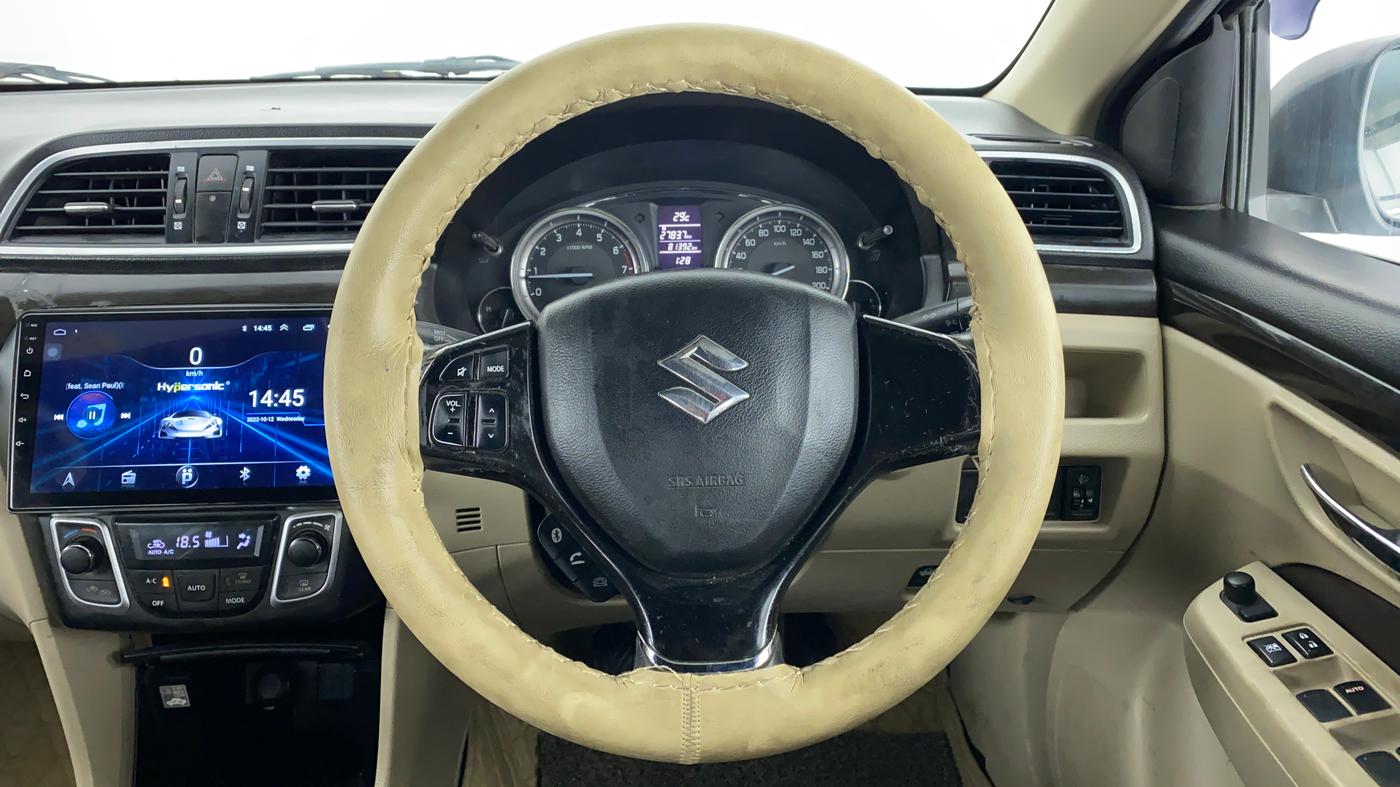 2014 Maruti Ciaz ZXI, Petrol, Manual, 81,456 km, Steering Wheel Close Up