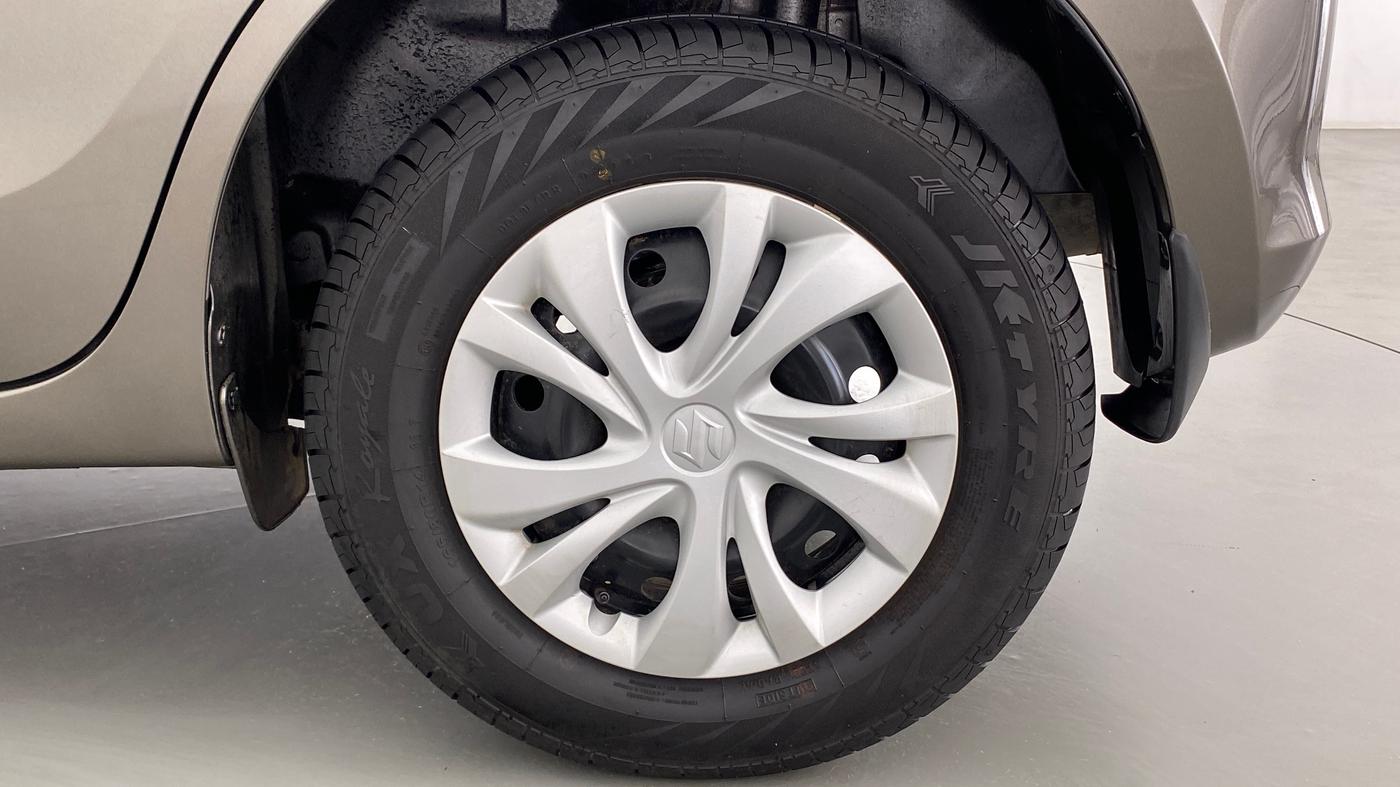 2022 Maruti Swift VXI D, Petrol, Manual, 3,661 km, Left Rear Wheel