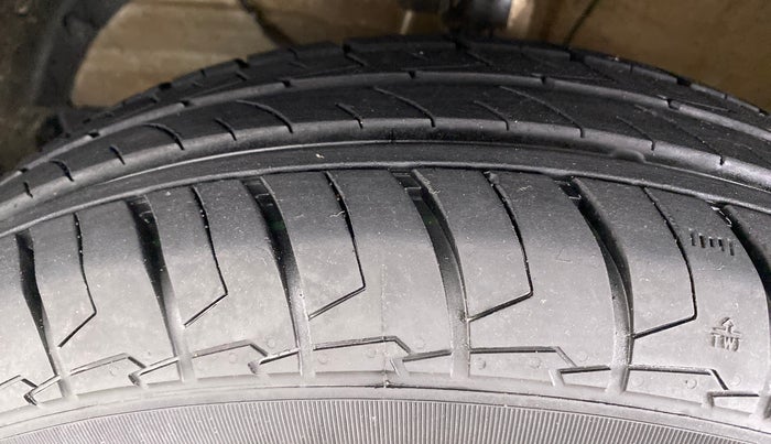 2022 Maruti Swift VXI D, Petrol, Manual, 3,661 km, Left Front Tyre Tread