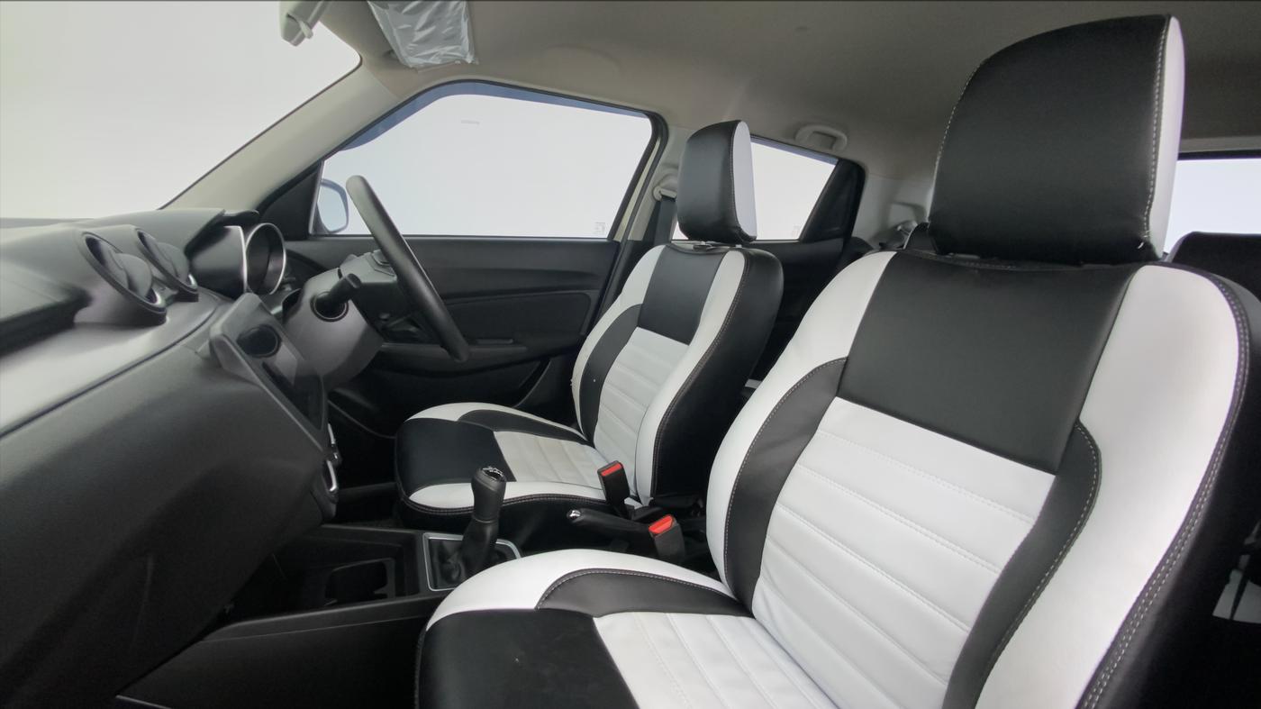 2022 Maruti Swift VXI D, Petrol, Manual, 3,661 km, Right Side Front Door Cabin