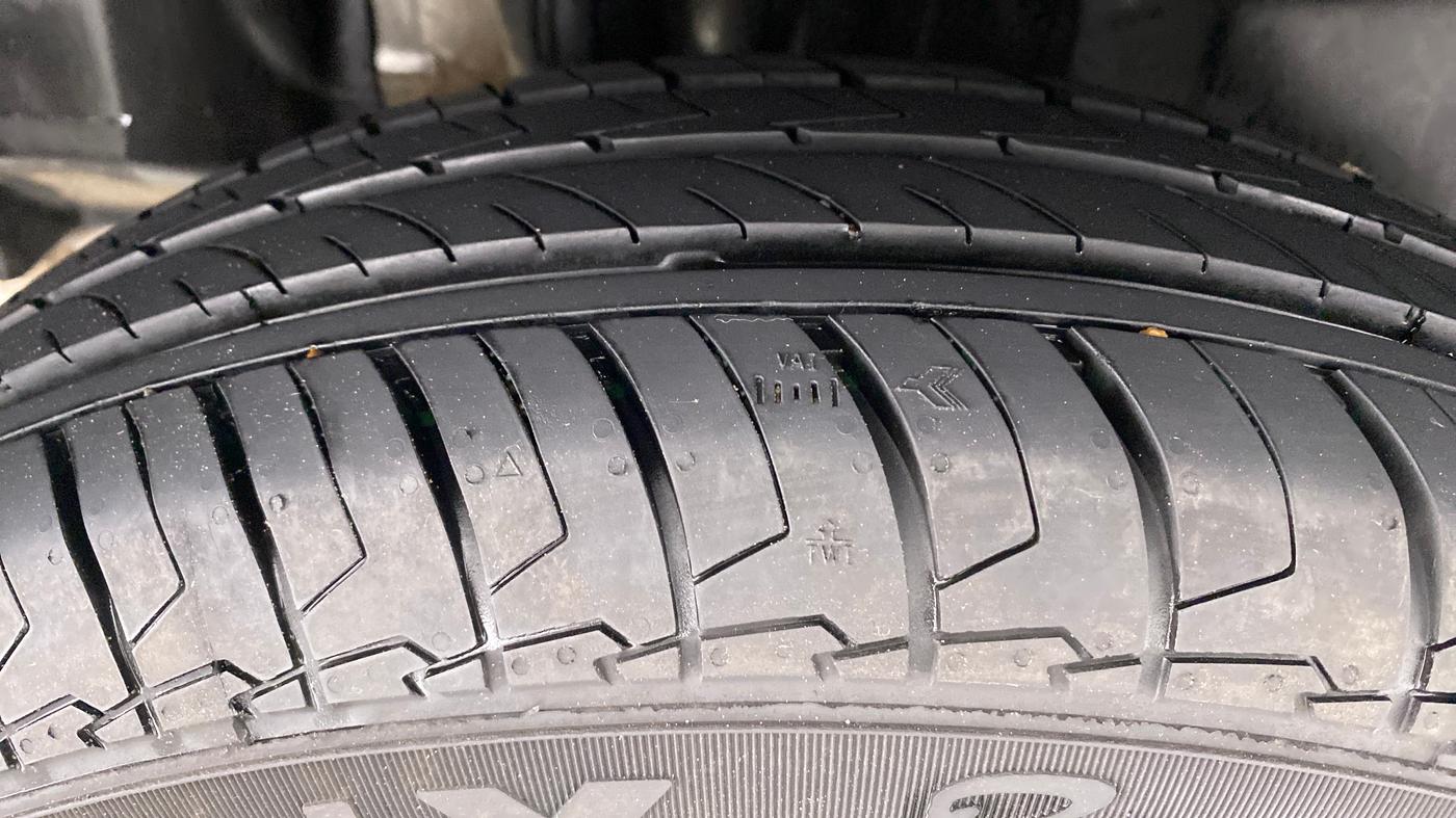 2022 Maruti Swift VXI D, Petrol, Manual, 3,661 km, Right Rear Tyre Tread