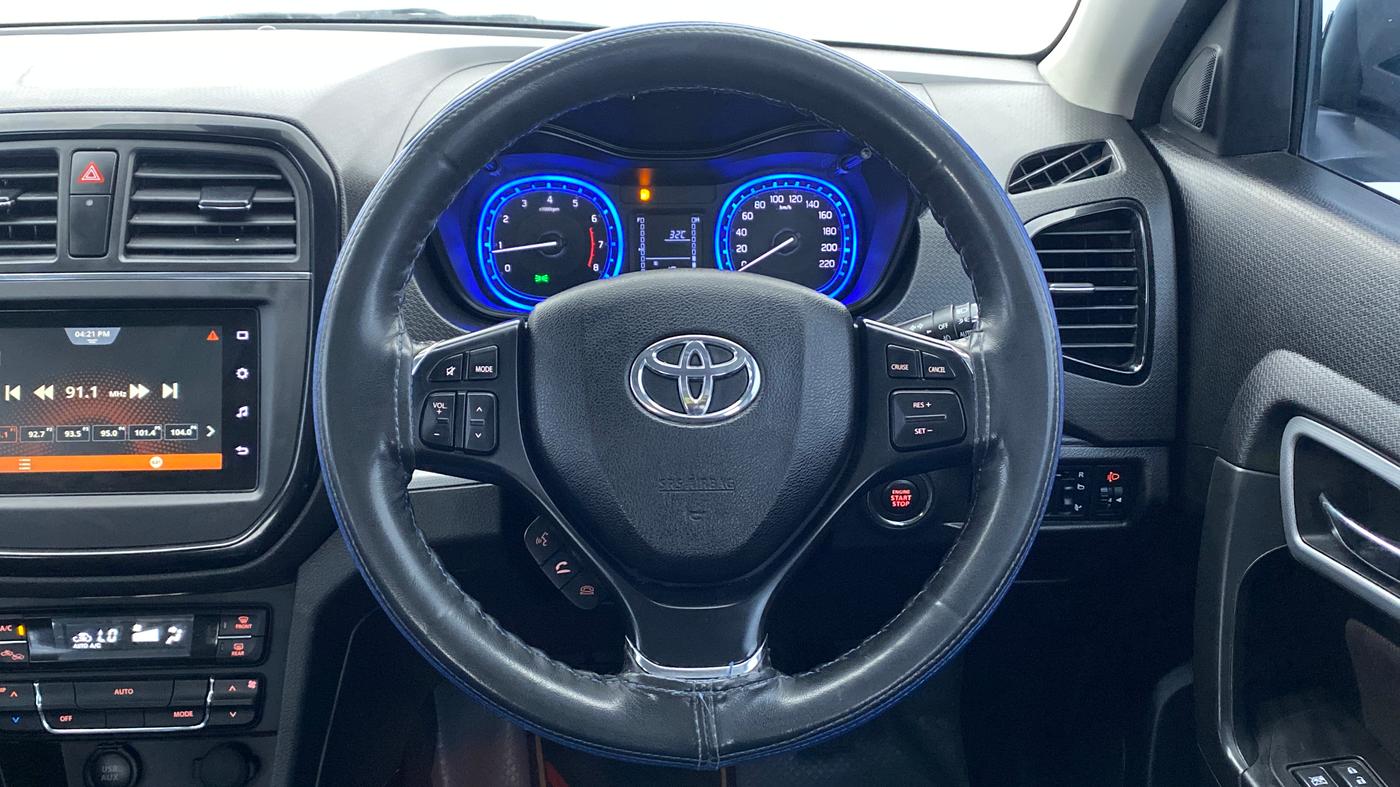 2021 Toyota URBAN CRUISER PREMIUM MT, Petrol, Manual, 22,812 km, Steering Wheel Close Up