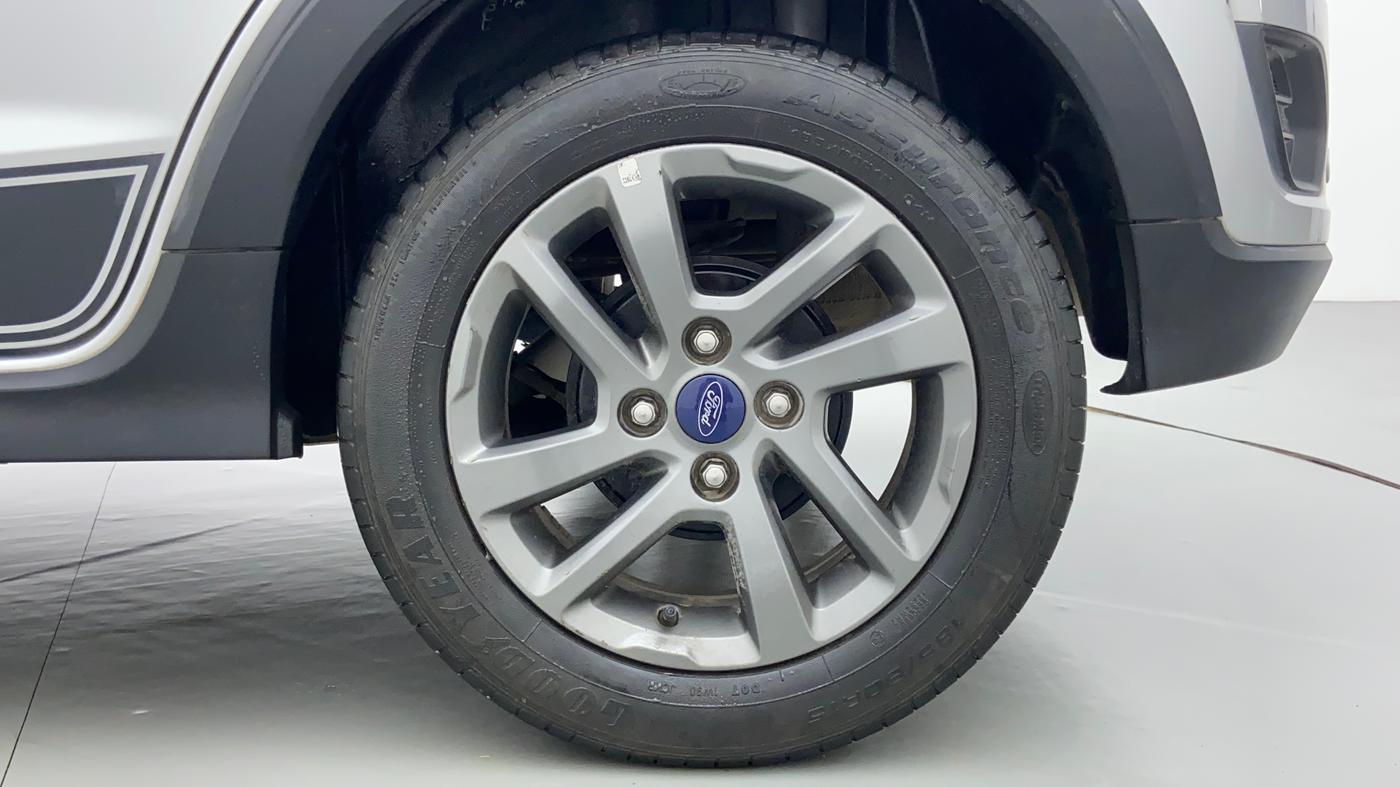 2018 Ford FREESTYLE TITANIUM PLUS 1.2 PETROL, Petrol, Manual, 46,344 km, Left Rear Wheel