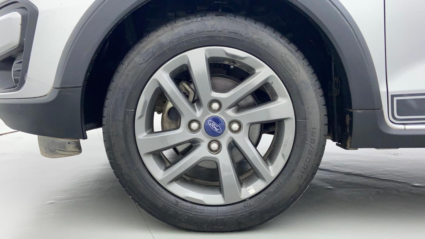 2018 Ford FREESTYLE TITANIUM PLUS 1.2 PETROL, Petrol, Manual, 46,344 km, Left Front Wheel