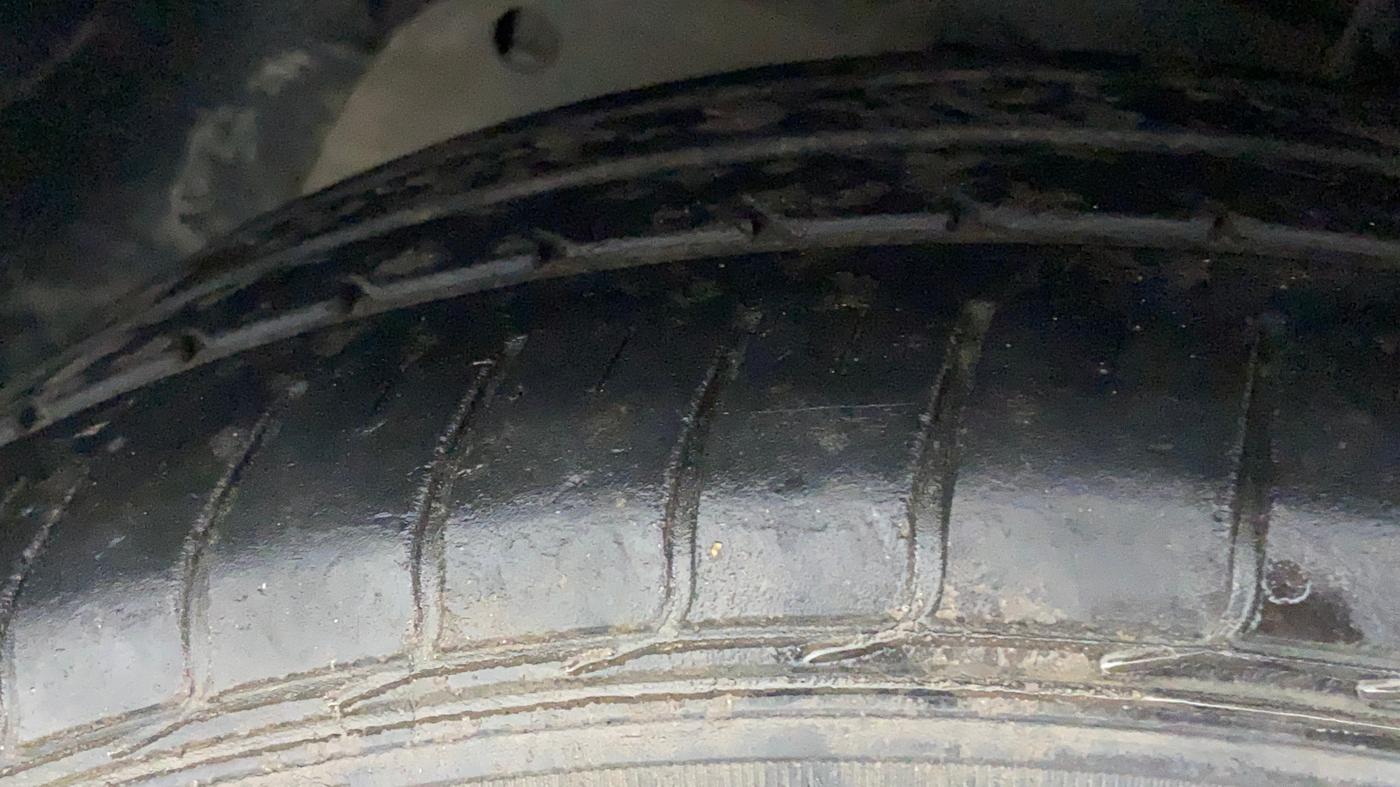2018 Ford FREESTYLE TITANIUM PLUS 1.2 PETROL, Petrol, Manual, 46,344 km, Left Front Tyre Tread