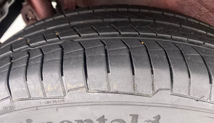 2013 Maruti Wagon R 1.0 VXI, Petrol, Manual, 52,889 km, Right Rear Tyre Tread