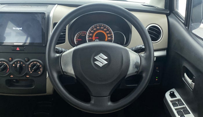 2013 Maruti Wagon R 1.0 VXI, Petrol, Manual, 52,889 km, Steering Wheel Close Up