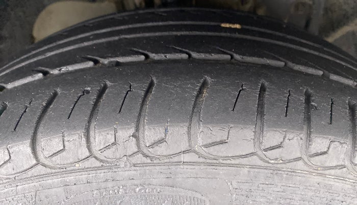 2014 Ford Ecosport 1.5 TITANIUMTDCI OPT, Diesel, Manual, 84,158 km, Right Front Tyre Tread