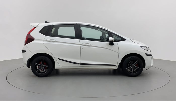 2018 Honda Jazz 1.5 VX I DTEC, Diesel, Manual, 28,655 km, Right Side View