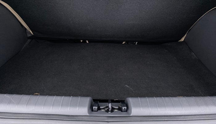 2020 Hyundai GRAND I10 NIOS SPORTZ 1.2 AT, Petrol, Automatic, 37,541 km, Boot Inside