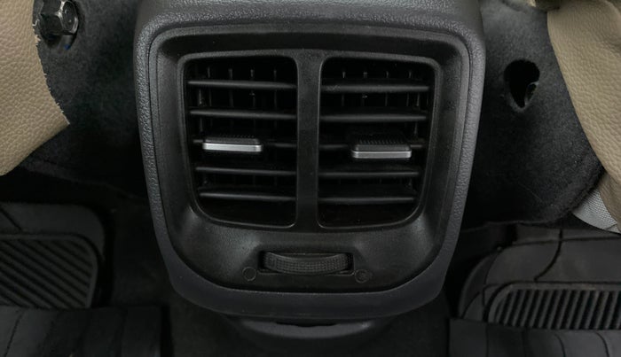 2020 Hyundai GRAND I10 NIOS SPORTZ 1.2 AT, Petrol, Automatic, 37,541 km, Rear AC Vents