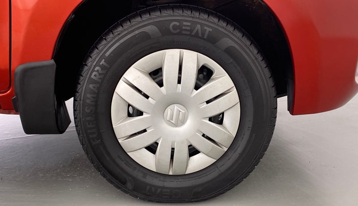 2022 Maruti Alto VXI, Petrol, Manual, 5,270 km, Right Front Wheel