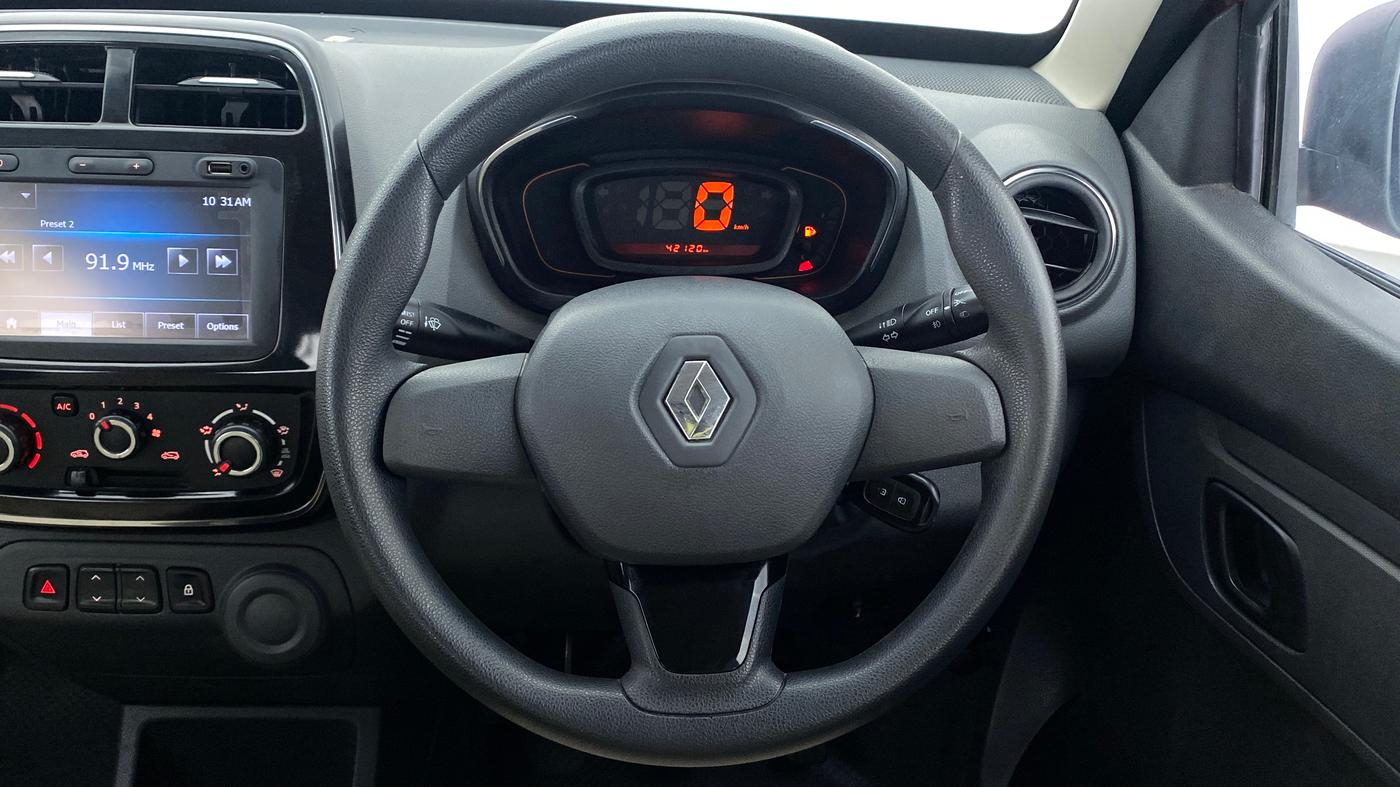 2016 Renault Kwid RXT, Petrol, Manual, 42,157 km, Steering Wheel Close Up