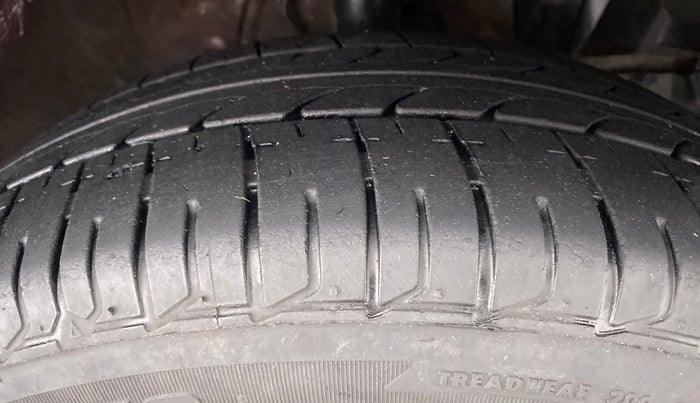 2018 Honda Jazz 1.2 SV MT, Petrol, Manual, 71,959 km, Right Front Tyre Tread