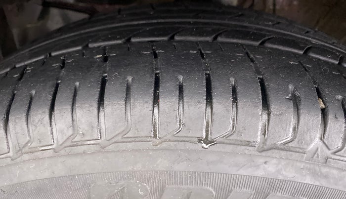 2018 Honda Jazz 1.2 SV MT, Petrol, Manual, 71,959 km, Left Front Tyre Tread