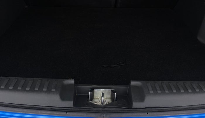 2016 Maruti Vitara Brezza ZDI, Diesel, Manual, 50,729 km, Boot Inside