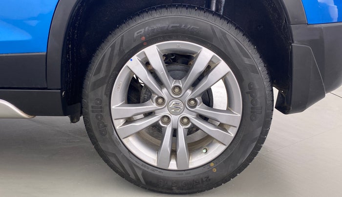 2016 Maruti Vitara Brezza ZDI, Diesel, Manual, 50,729 km, Left Rear Wheel