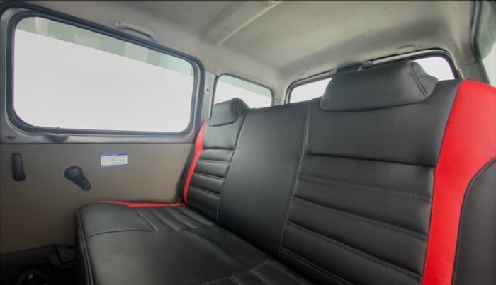 2017 Maruti Eeco 5 STR WITH AC PLUSHTR, Petrol, Manual, 42,906 km, Right Side Rear Door Cabin