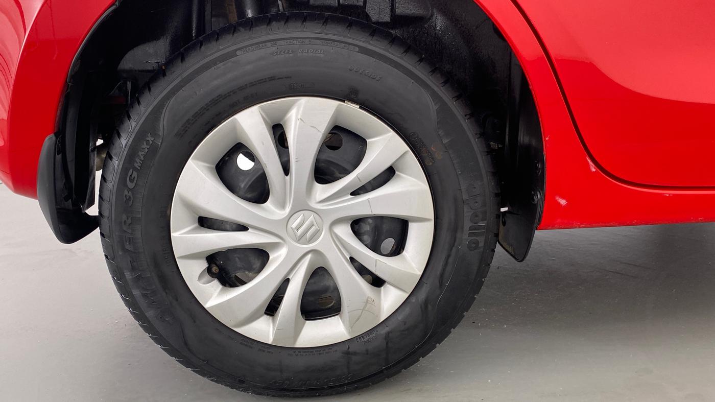 2020 Maruti Swift VXI D, Petrol, Manual, 16,123 km, Right Rear Wheel