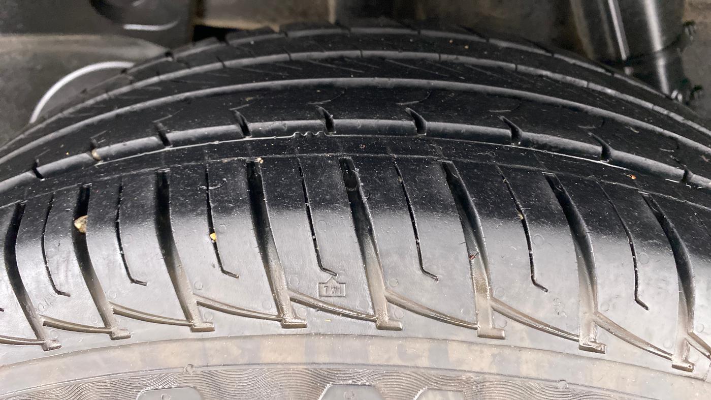 2018 Renault Duster RXZ DIESEL 110, Diesel, Manual, 42,558 km, Right Rear Tyre Tread