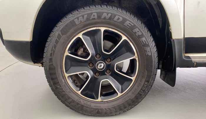 2018 Renault Duster RXZ DIESEL 110, Diesel, Manual, 42,558 km, Left Front Wheel